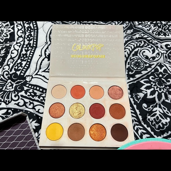 Set of 3 eyeshadow palettes - Picture 5 of 7